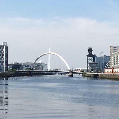 2 Bed City Apartment With Parking Glasgow Zewnętrze zdjęcie