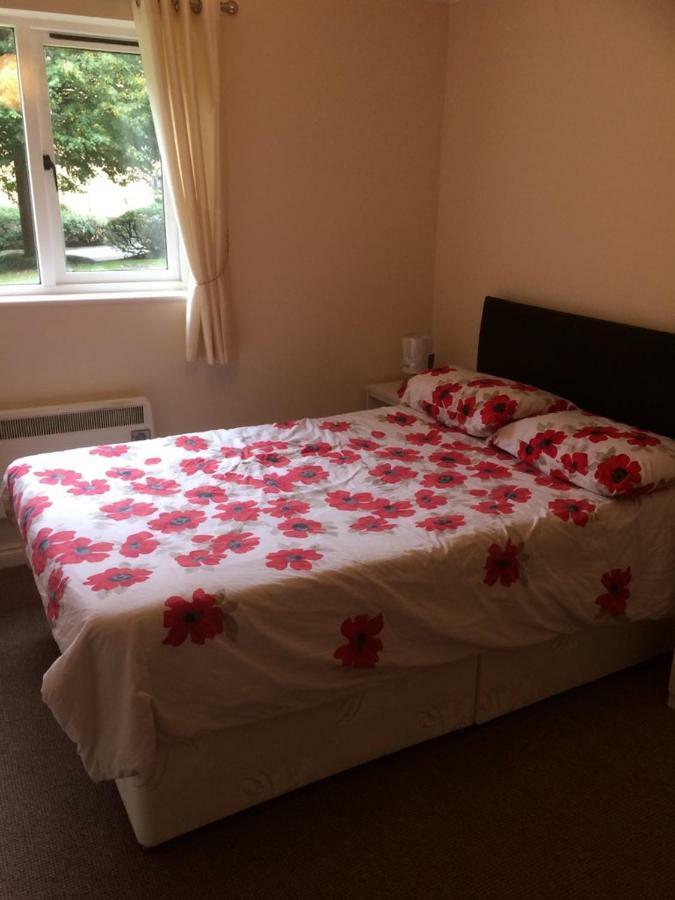 2 Bed City Apartment With Parking Glasgow Zewnętrze zdjęcie